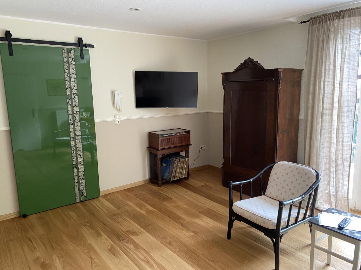 Eine Gemuetliche Ferienwohnung Mit Garten 바트카를스하펜 외부 사진