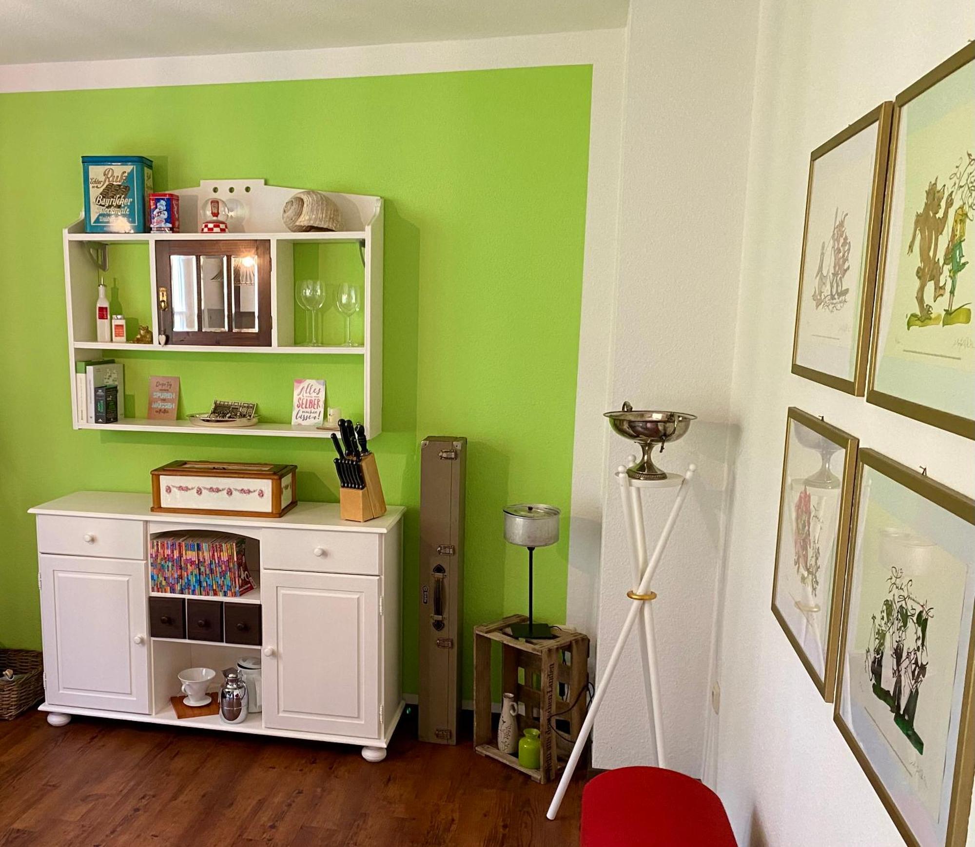 Eine Gemuetliche Ferienwohnung Mit Garten 바트카를스하펜 외부 사진